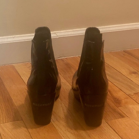 Rockport | Lorraine Chelsea Boots in black - Picture 9 of 11